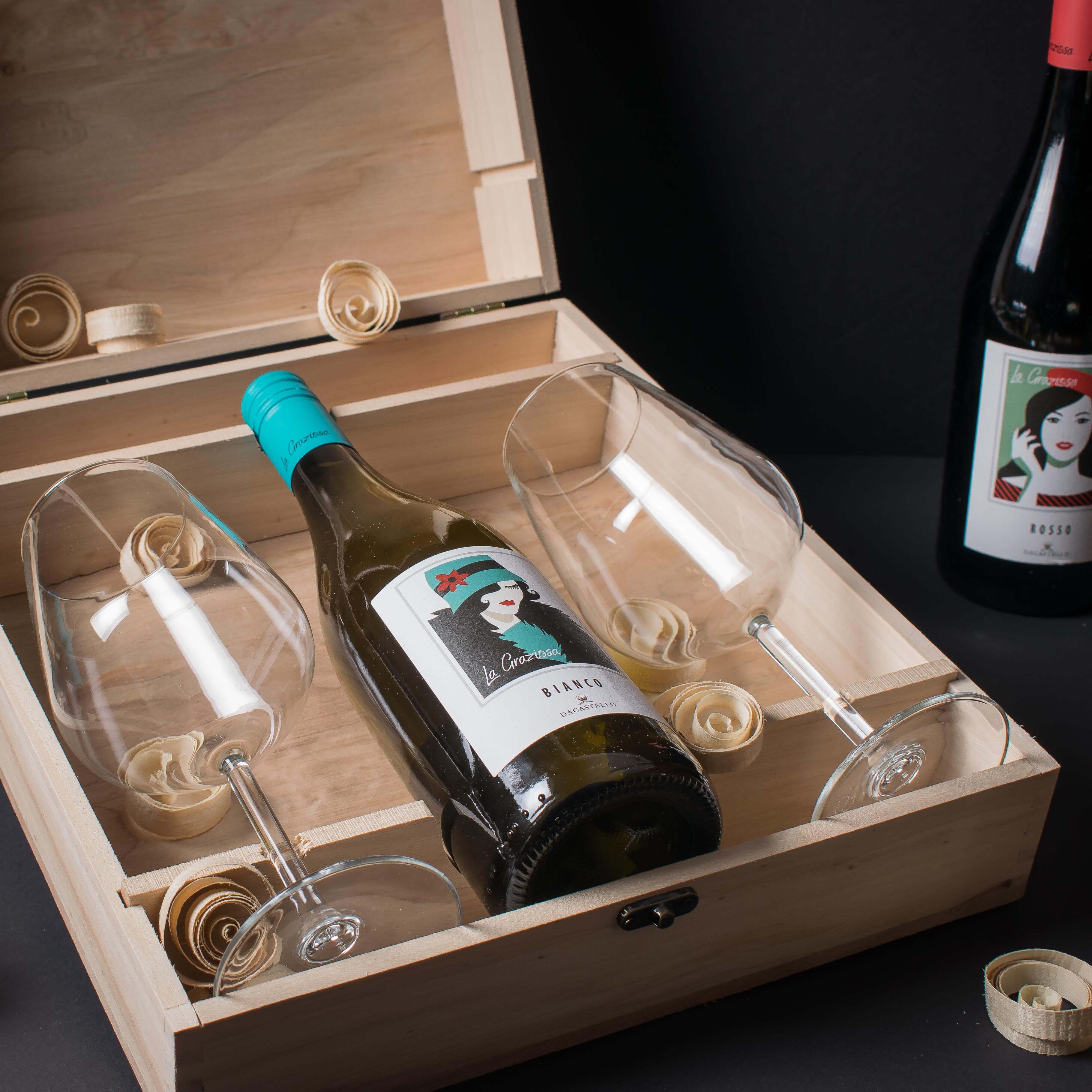 1 бутилка + 2 чаши / Стандарт